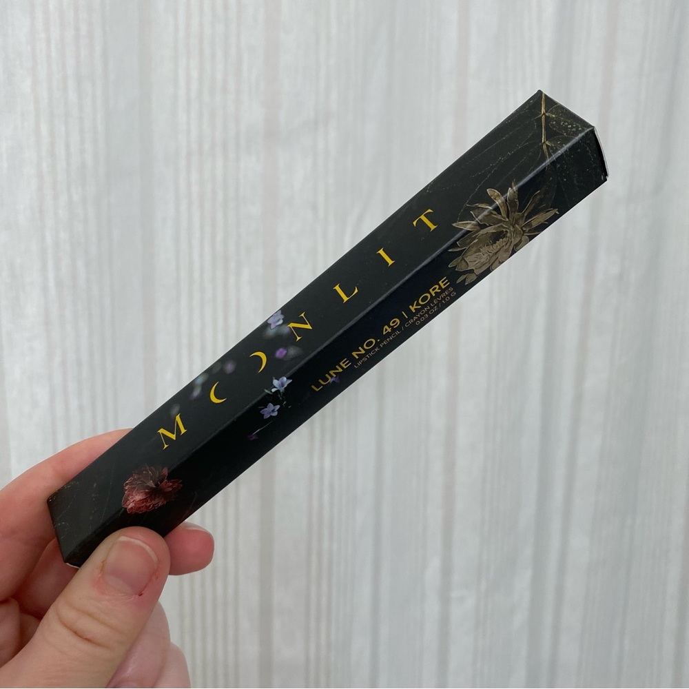 🌈5/$25 BUNDLE! 💥BNIB!✨ Moonlit by Mikaela - Lune No. 49 Kore Lip Pencil - Picture 2 of 4